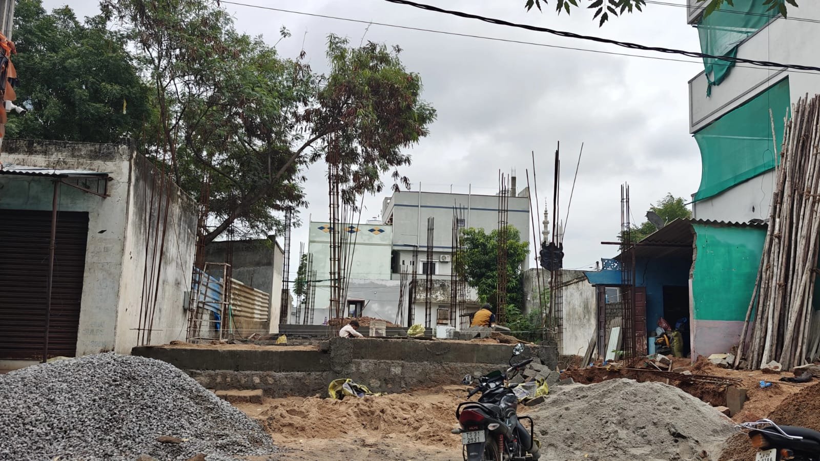 జవహర్‌నగర్‌లో నిర్మాణాలపై ఆరోపణలు