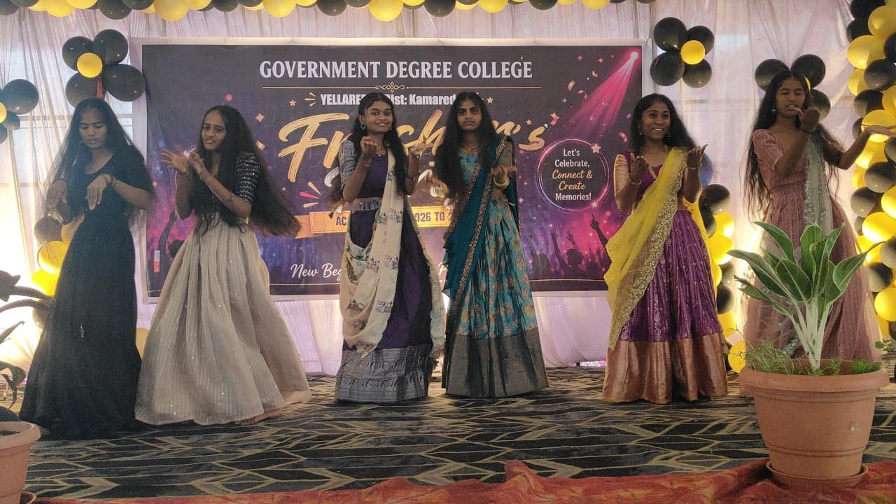 ఎల్లారెడ్డి ప్రభుత్వ డిగ్రీ కళాశాలలో ఫ్రెషర్స్ పార్టీ