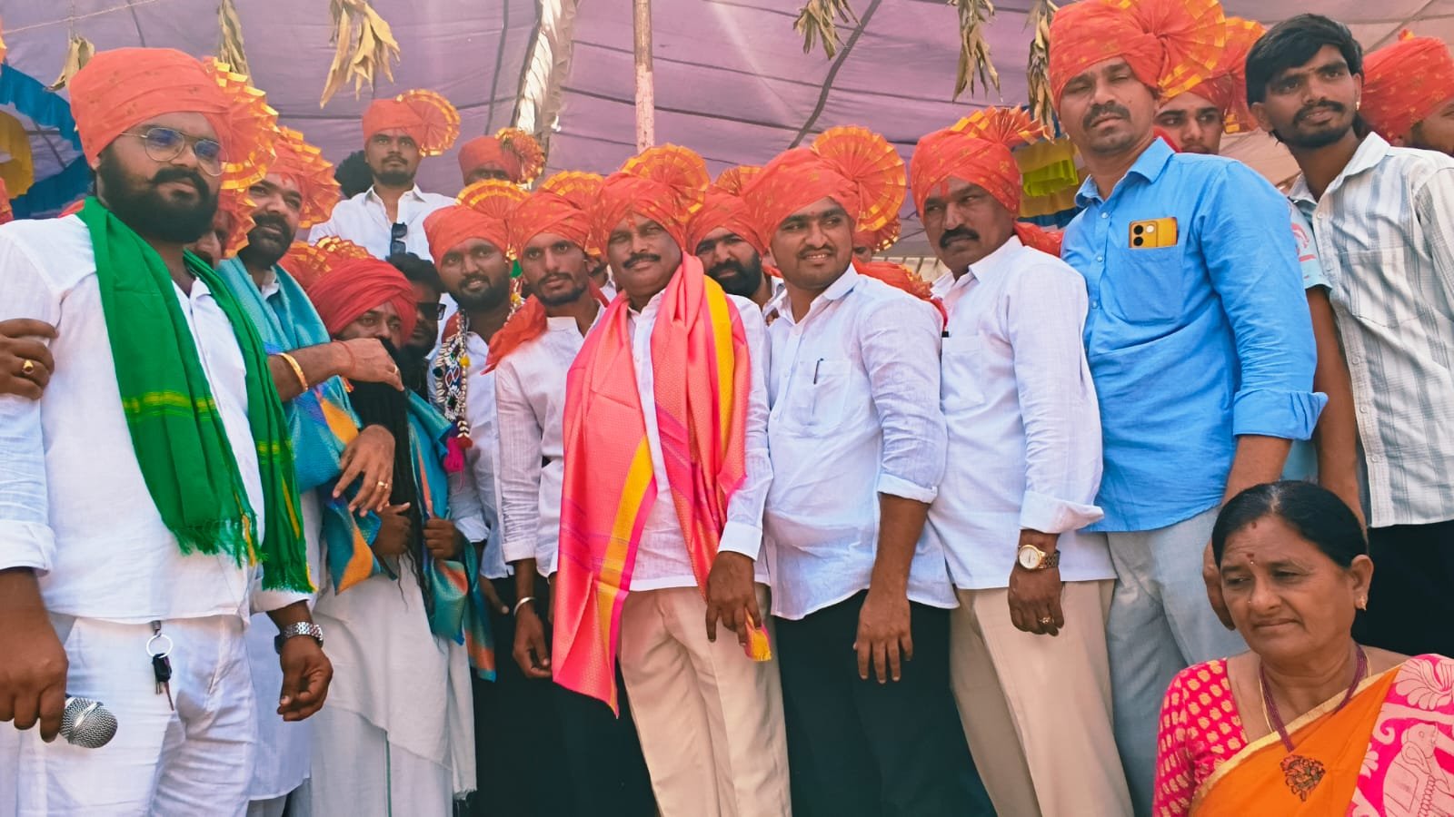 దేవరకొండ తీజ్ ఉత్సవ ఊరేగింపు