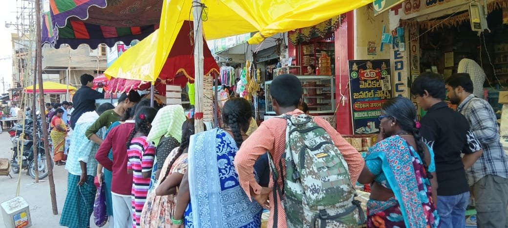 బీబీపేట పండుగ సందడి