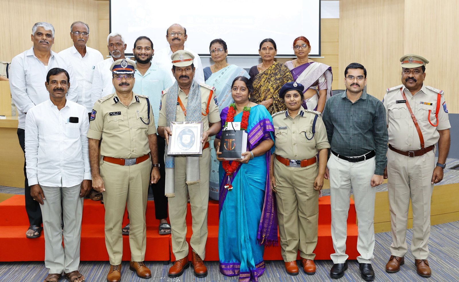 సైబరాబాద్ పోలీస్ అధికారుల వీడ్కోలు కార్యక్రమం