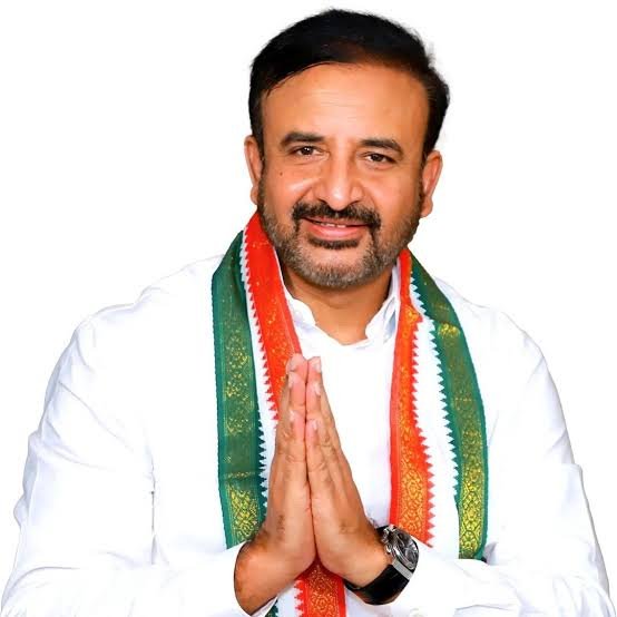 ఎల్లారెడ్డి ఎమ్మెల్యే మదన్ మోహన్ రావు