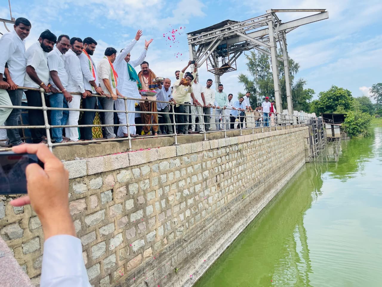 నిజాంసాగర్ ప్రాజెక్టు నుంచి సాగునీటి విడుదల కార్యక్రమం