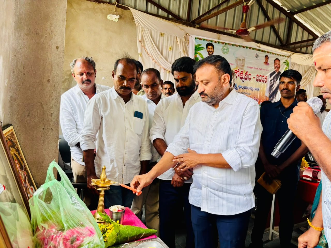 బిచ్కుందలో మండల ఉత్తమ ఉపాధ్యాయుల సన్మాన సభలో ఎమ్మెల్యే తోట లక్ష్మీకాంతారావు