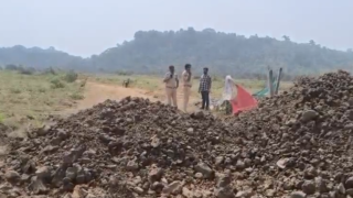 కామారెడ్డి జిల్లా షేర్ శంకర్ తండాలో అటవీ భూమి స్వాధీనం వివాదం
